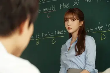 Ngewe Guru Cantik Menawan Sampe Memek Basah Becek