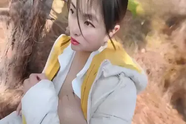 Pacarku Cantik Diajak Ke Hutan Malah Digoyang Sampai Ngerintih Kenceng