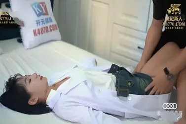 Perkosa Dokter Seksi Body Menggoda Sampe Memek Becek