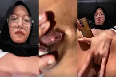 VCS Panya Hijab Zoom Memek Basah Ngangkang Liar